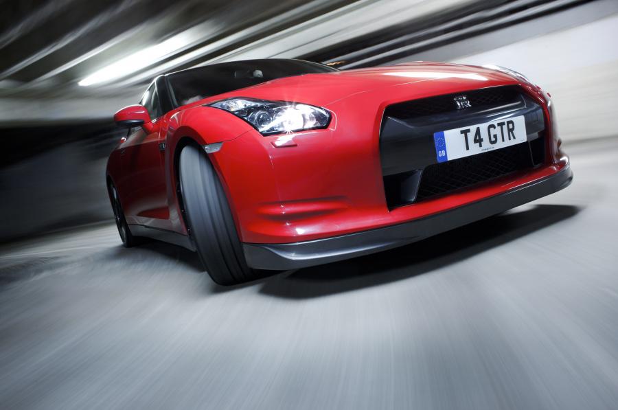  Nissan GT-R 2007 года  (фото 320 из 480)